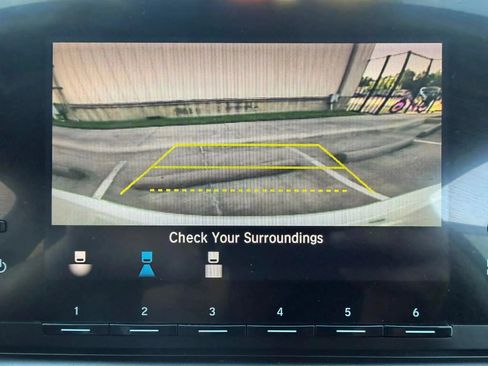Used 2018 Honda Accord LX image 13