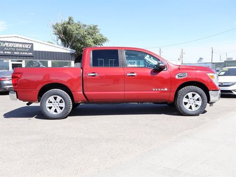Used 2017 Nissan Titan SV AWD/4WD image 2