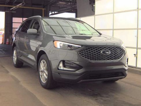 Used 2024 Ford Edge SEL w/ Convenience Package AWD/4WD image 4