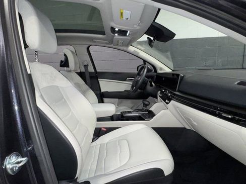 Used 2026 Kia Sportage SX image 14