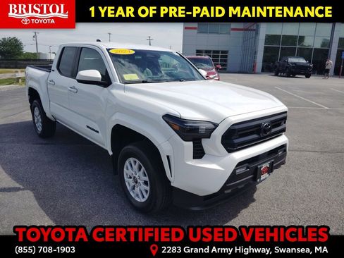 Certified 2024 Toyota Tacoma SR5 AWD/4WD image 1