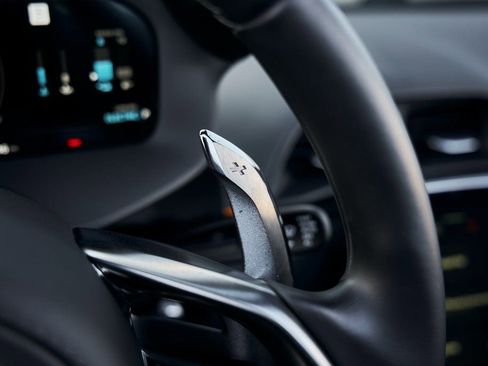 Used 2025 McLaren Artura Spider RWD image 49