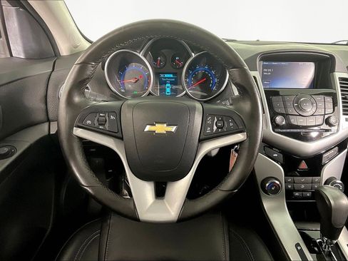 Used 2015 Chevrolet Cruze LT image 9