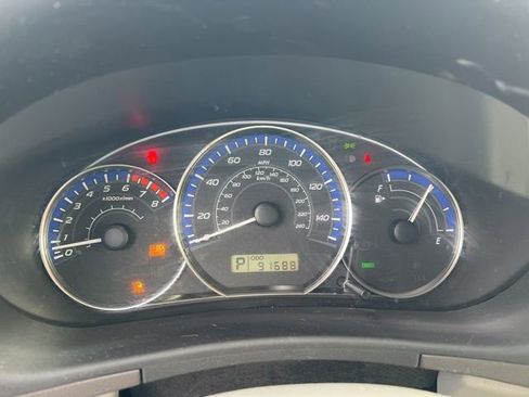 Used 2010 Subaru Forester 2.5X Premium image 11