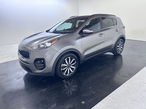 Used 2018 Kia Sportage EX w/ EX Technology Package FWD image 7