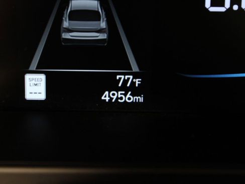 Used 2026 Hyundai Elantra Sport image 28