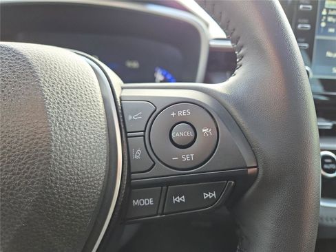 Used 2022 Toyota Corolla XSE image 12