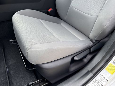 Used 2025 Toyota Prius LE image 12