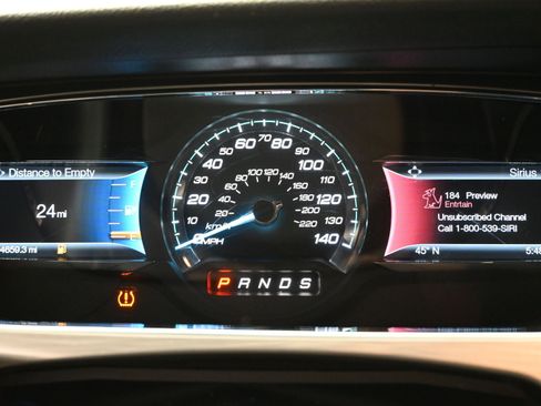 Used 2015 Ford Taurus SEL w/ Equipment Group 201A image 18