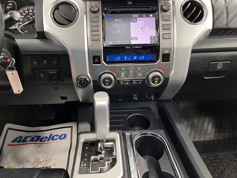 Used 2018 Toyota Tundra Platinum AWD/4WD image 24