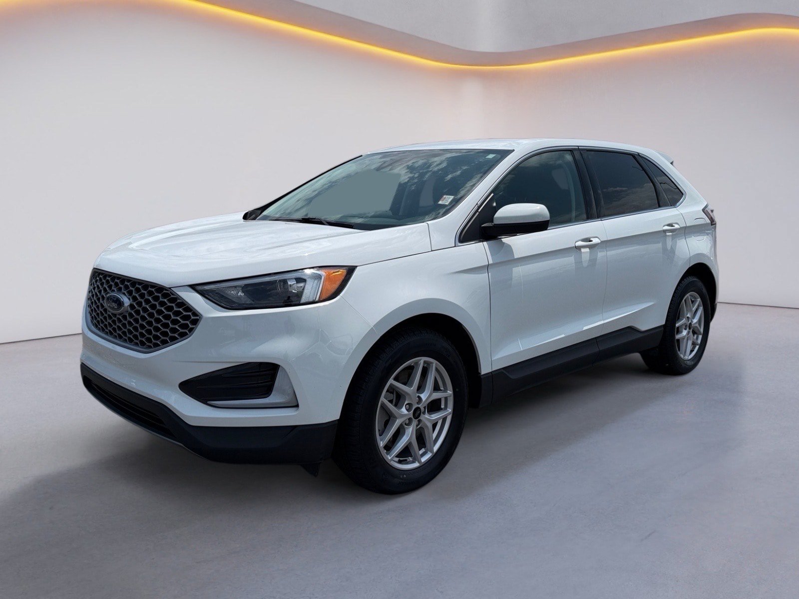 Used 2024 Ford Edge SEL AWD/4WD image 7
