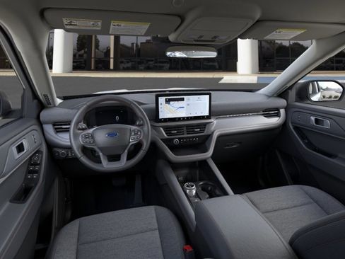 New 2026 Ford Explorer Active RWD image 9