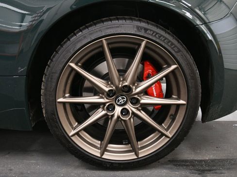 Certified 2025 Toyota GR86 Hakone Edition image 28