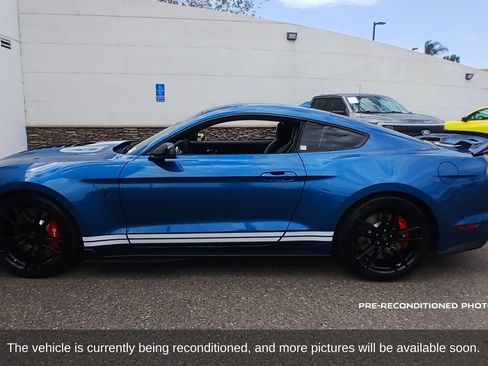 Used 2021 Ford Mustang Shelby GT500 w/ Technology Package RWD image 9