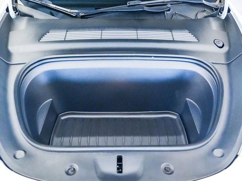 Used 2022 Tesla Model Y Performance AWD/4WD image 27