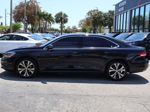 Used 2021 Volkswagen Passat 2.0T SE image 18