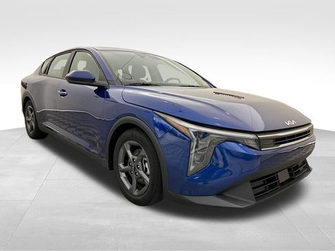 Used 2025 Kia K4 FWD image 8