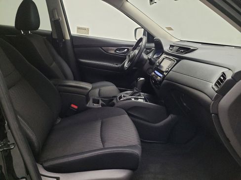Used 2019 Nissan Rogue SV FWD image 21