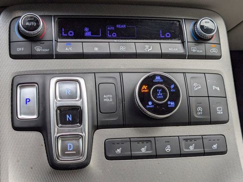 Used 2022 Hyundai Palisade Limited AWD/4WD image 19