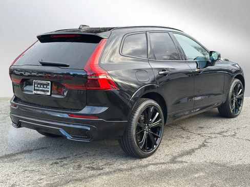 New 2026 Volvo XC60 B5 Ultra w/ Climate Package image 3