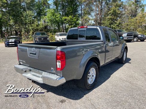 Used 2017 Nissan Frontier SV image 15