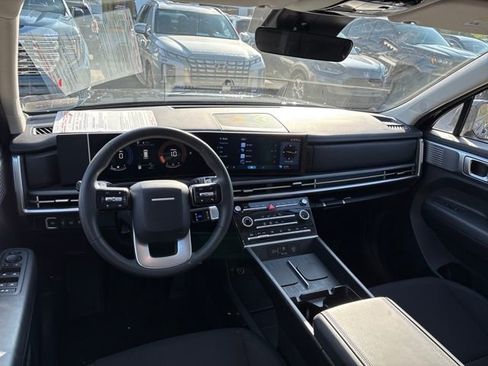 Used 2025 Hyundai Santa Fe SE image 11