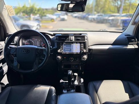 Used 2023 Toyota 4Runner TRD Off-Road Premium w/ Moonroof Package AWD/4WD image 23