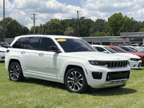 Used 2022 Jeep Grand Cherokee Overland AWD/4WD image 15