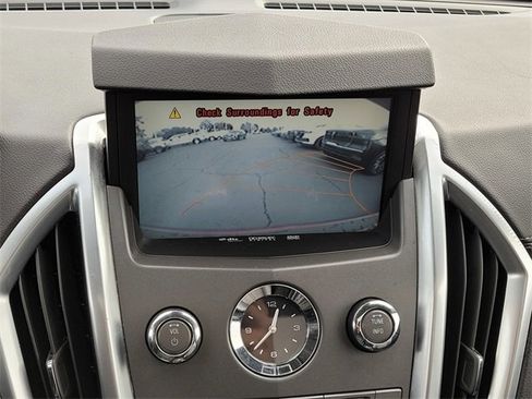 Used 2011 Cadillac SRX Luxury image 20