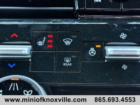 Used 2025 Nissan Armada PRO-4X image 30