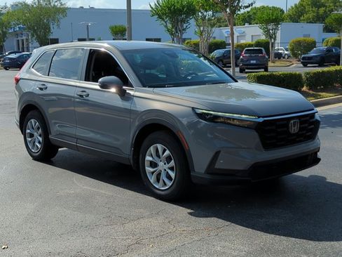 Used 2024 Honda CR-V LX image 3