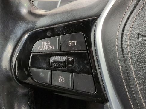 Used 2020 BMW 530i xDrive w/ Convenience Package image 26