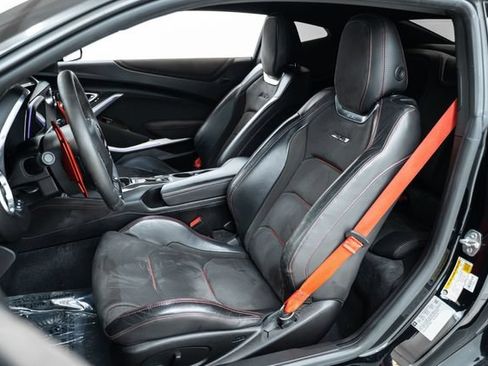 Used 2017 Chevrolet Camaro ZL1 RWD image 19