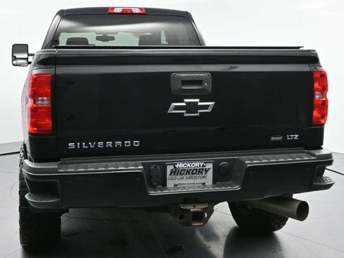 Used 2019 Chevrolet Silverado 2500 LTZ w/ Duramax Plus Package AWD/4WD image 6