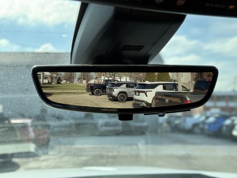 Used 2020 Chevrolet Silverado 1500 High Country w/ Technology Package image 18