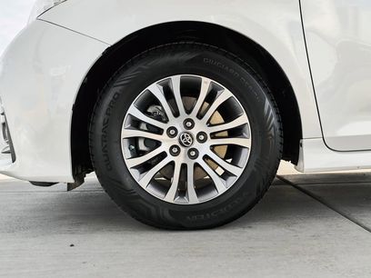 Used 2020 Toyota Sienna XLE w/ XLE Navigation Package