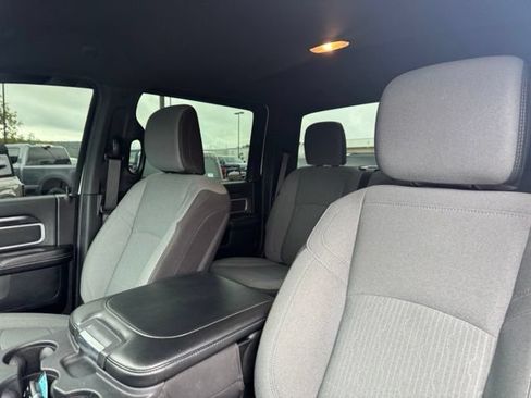 Used 2024 RAM 2500 Big Horn AWD/4WD image 20