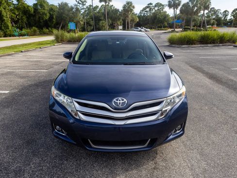 Used 2015 Toyota Venza XLE w/ XLE Premium Package FWD image 2