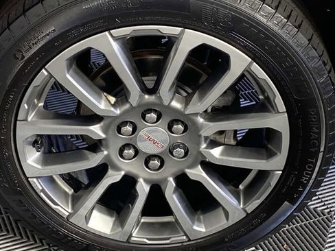 Used 2023 GMC Acadia Denali w/ Denali Ultimate Package AWD/4WD image 34