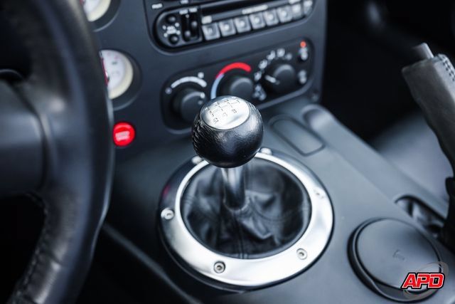 Used 2004 Dodge Viper SRT-10 RWD image 12