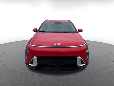 Used 2025 Hyundai Kona SEL image 4