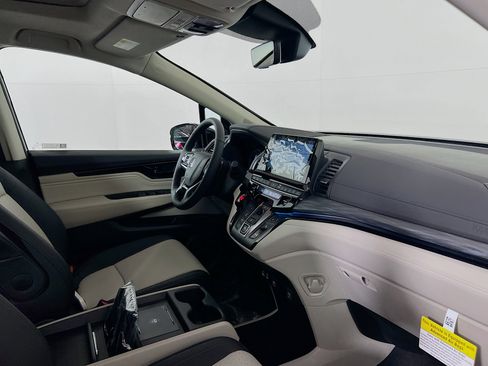 New 2026 Honda Odyssey Elite image 7