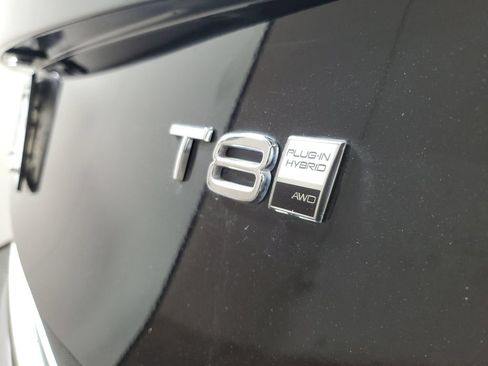 Certified 2025 Volvo XC90 T8 Ultra w/ Protection Package Premier AWD/4WD image 7