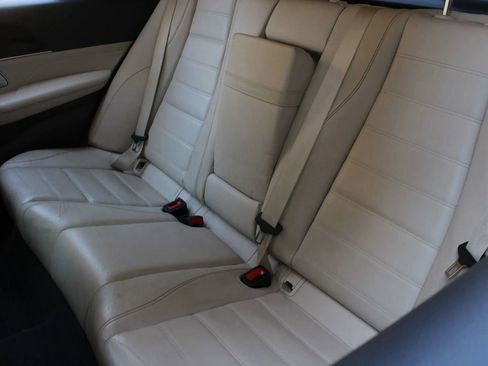 Used 2020 Mercedes-Benz GLE 350 4MATIC image 21