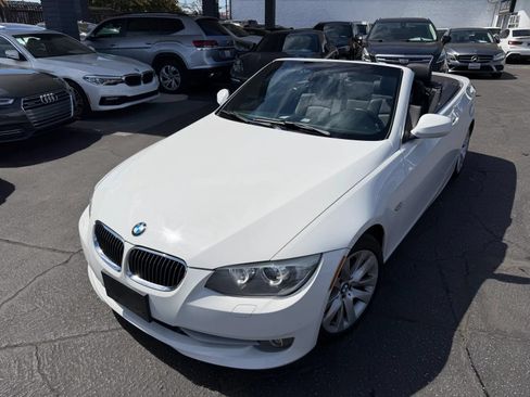Used 2013 BMW 328i Convertible RWD image 4