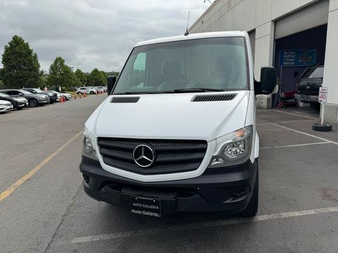 Used 2017 Mercedes-Benz Sprinter 2500 image 32