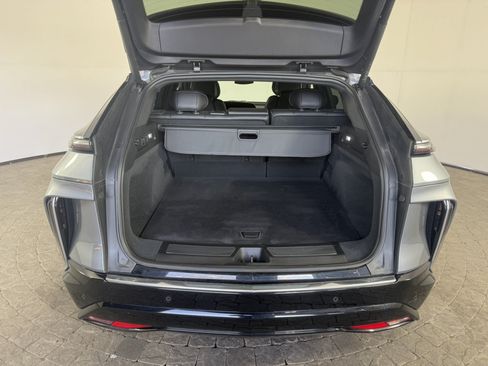 Used 2023 Cadillac Lyriq AWD image 7