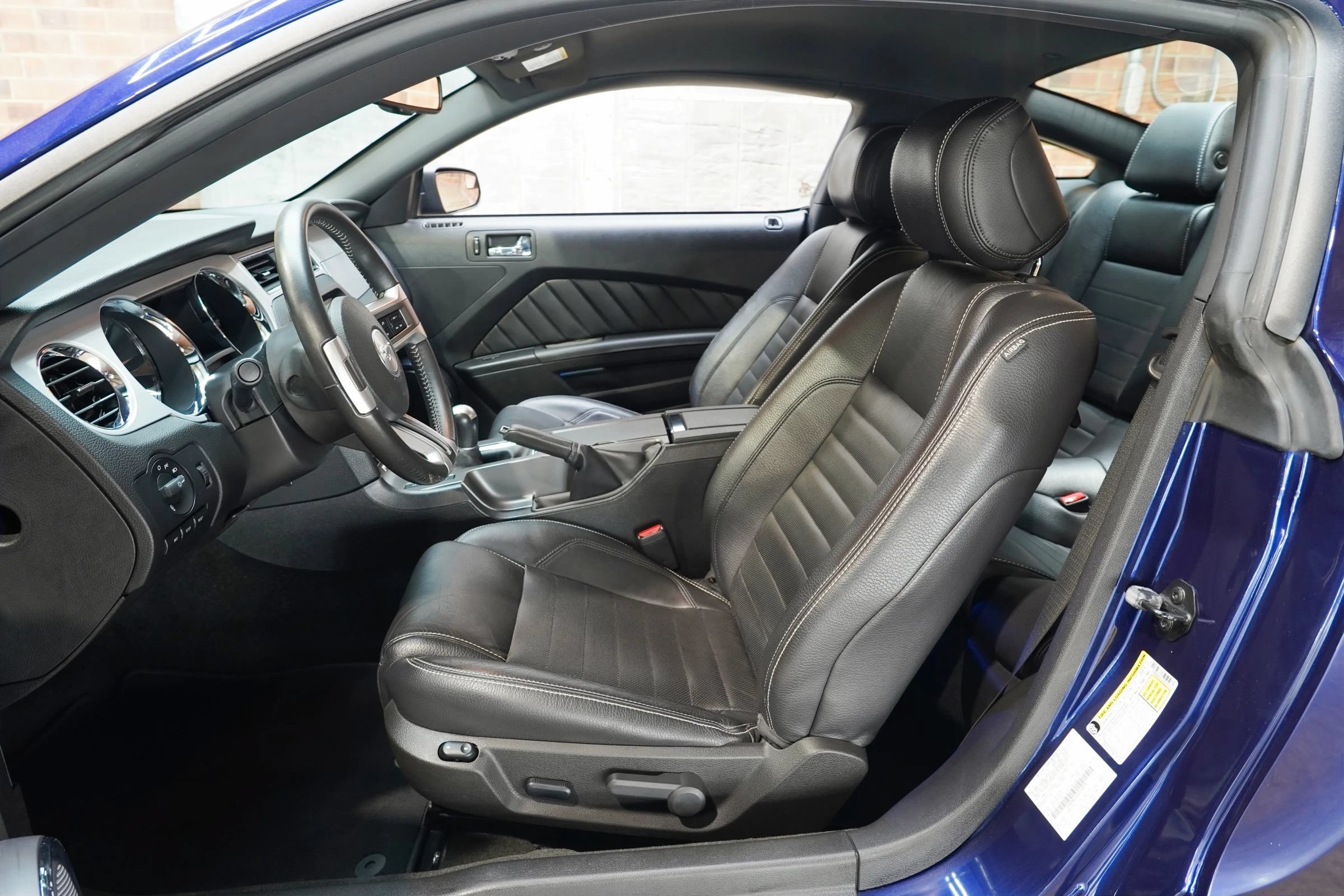 Used 2012 Ford Mustang GT Premium w/ GT Coupe Accessory Pkg 4 RWD image 39