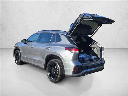 New 2026 Volkswagen Tiguan SE R-Line image 3