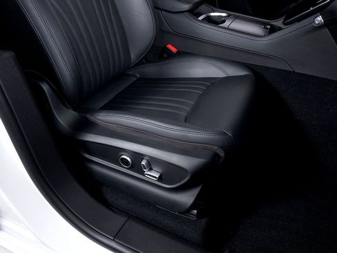 Used 2023 Maserati Grecale GT image 50